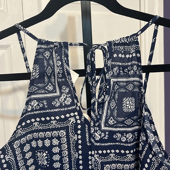 WOMEN’S SZ SMALL TOP HIPPIE ROSE NWT #311 - Picture 2 of 7